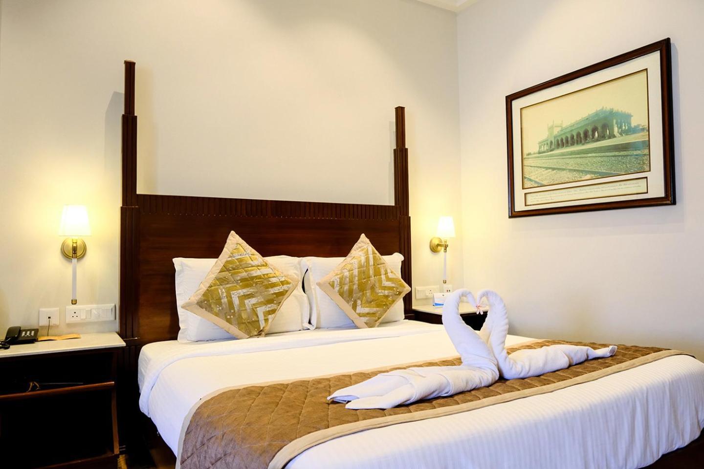 ชนกยา บีเอ็นอาร์ โฮเทล Hotel ปูรี ภายนอก รูปภาพ