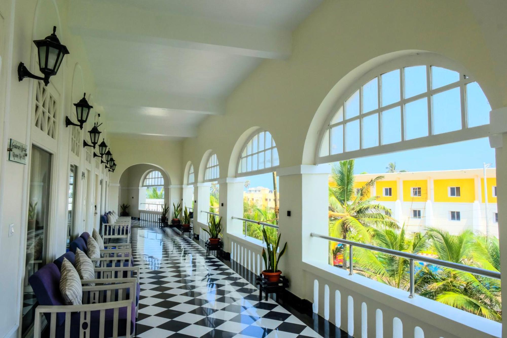 ชนกยา บีเอ็นอาร์ โฮเทล Hotel ปูรี ภายนอก รูปภาพ